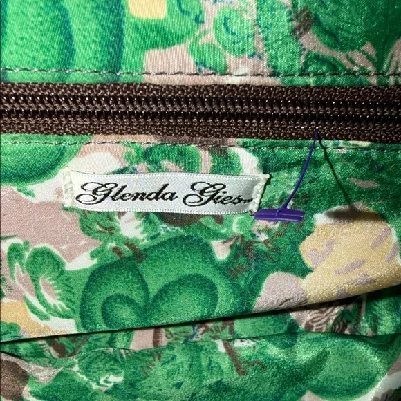 Glenda Gies Chic Black Floral Clutch - Picture 7 of 11